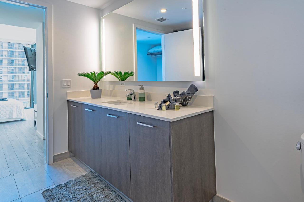 Luxurious 2-Bed Apartment With Breathtaking Bay Views!! Miami Exterior photo